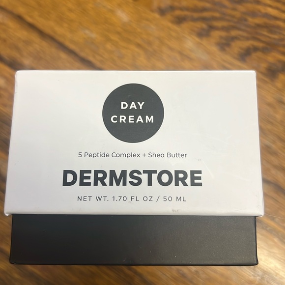 Dermstore Day Cream 1.70 Fl oz New in Sealed Box - Picture 1 of 4